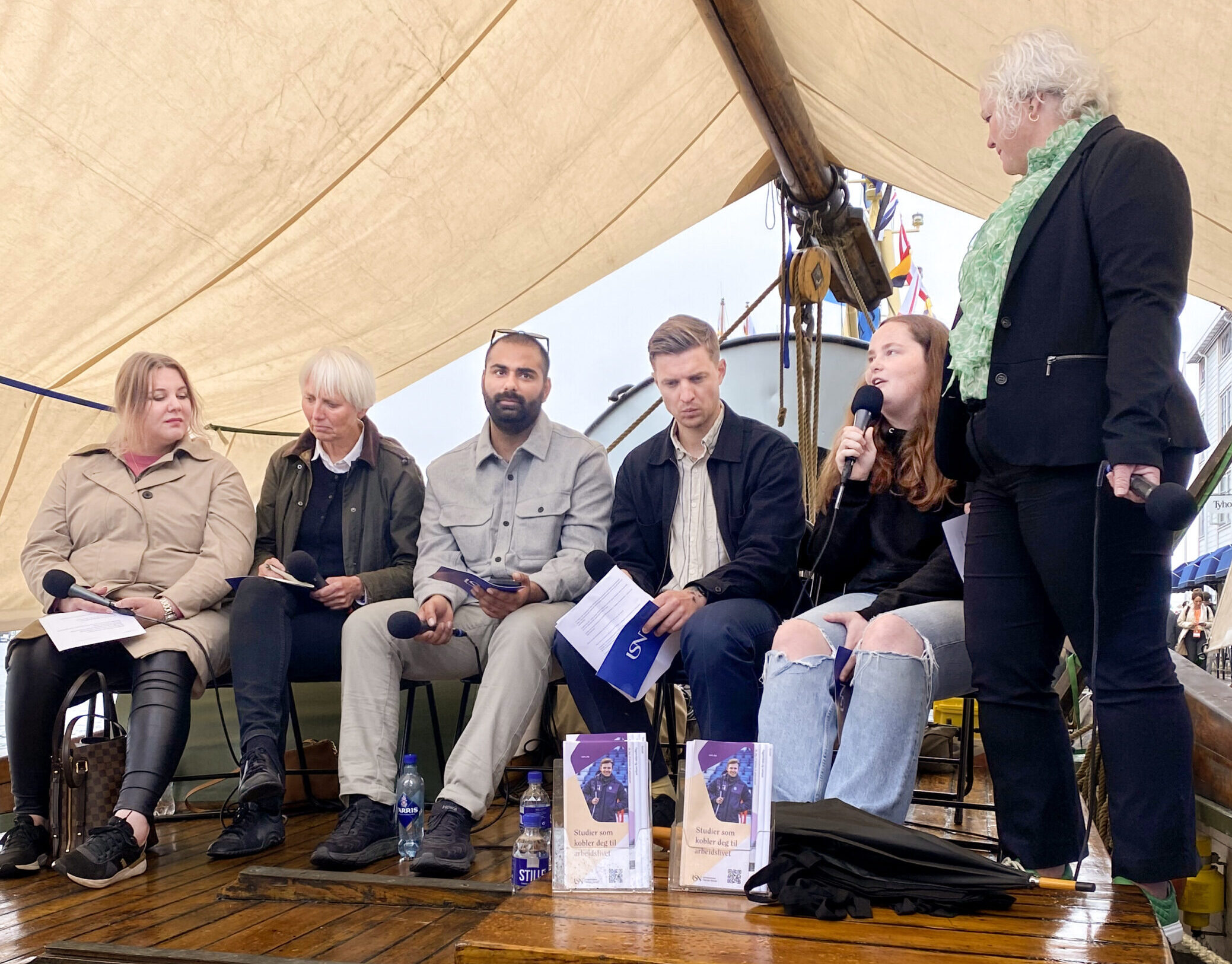 PROFFER PÅ ARENDALSUKA
